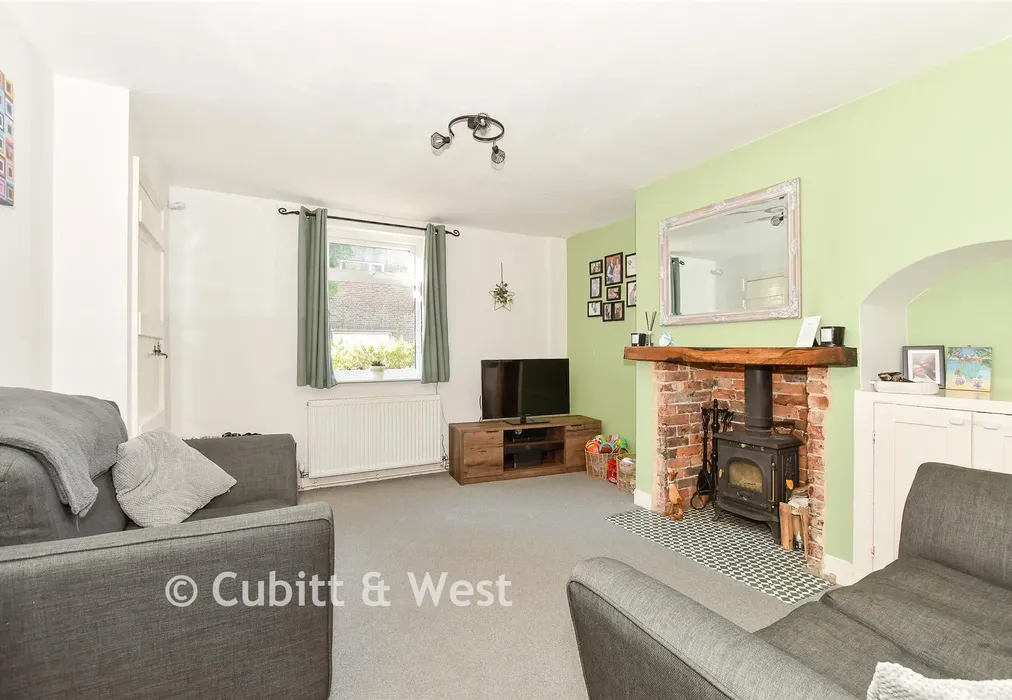 Lounge - North Row, Uckfield, East Sussex - Wards of Kent