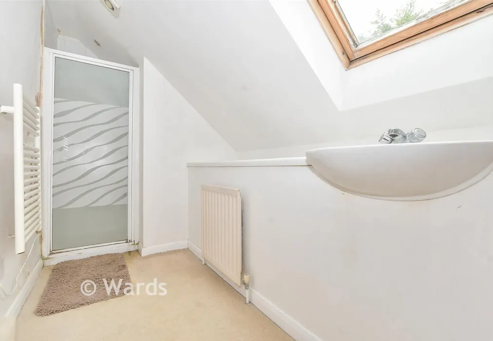 En-Suite Shower Room - Teddars Leas Road, Etchinghill, Kent - Wards of Kent