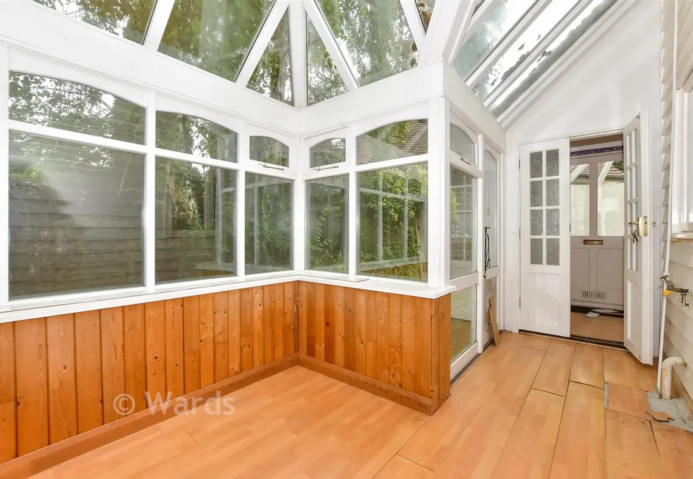 Conservatory - Teddars Leas Road, Etchinghill, Kent - Wards of Kent