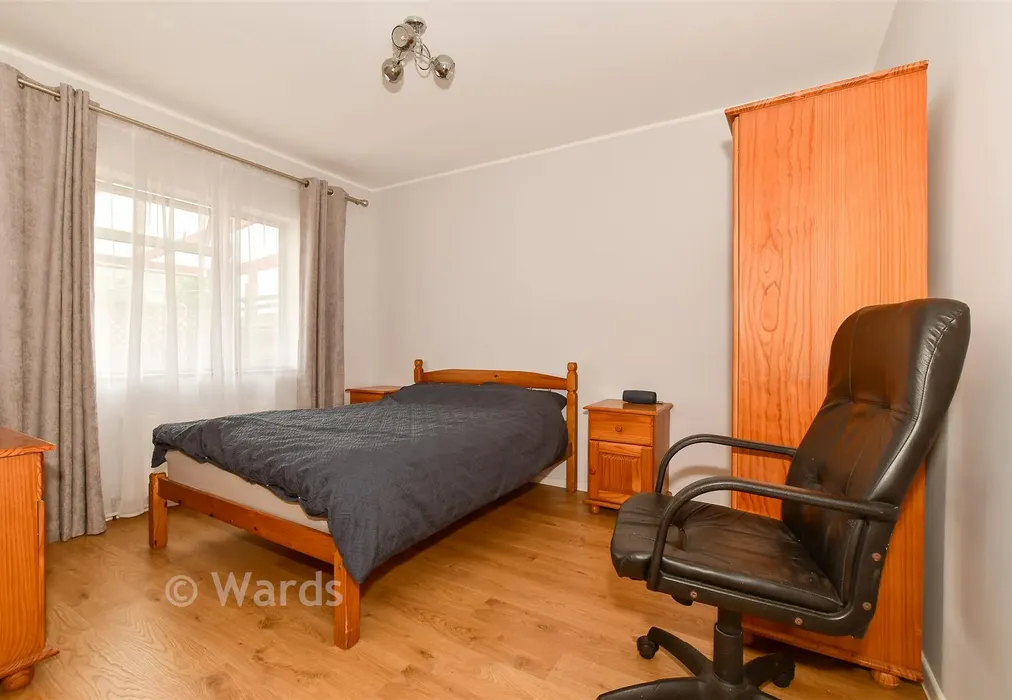 Bedroom 1 - Sturry Road, Canterbury, Kent - Wards of Kent