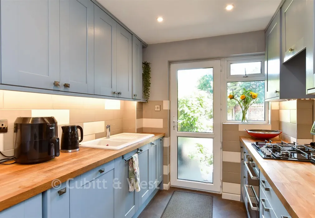 Kitchen - Springfield Gardens, Worthing, West Sussex - Wards of Kent