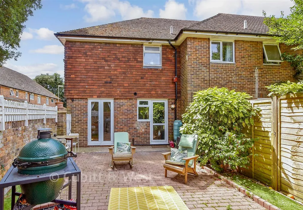 Rear Elevation - Springfield Gardens, Worthing, West Sussex - Wards of Kent