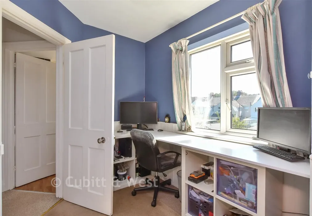 Bedroom 2 - Gordon Avenue, Bognor Regis, West Sussex - Wards of Kent