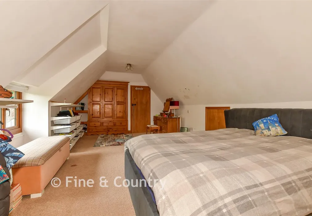 Principal Bedroom - Fordwich Road, Sturry, Canterbury, Kent - Wards of Kent