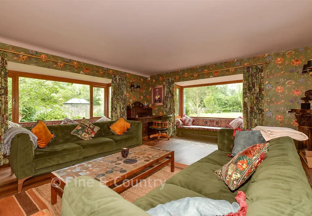 Lounge - Fordwich Road, Sturry, Canterbury, Kent - Wards of Kent