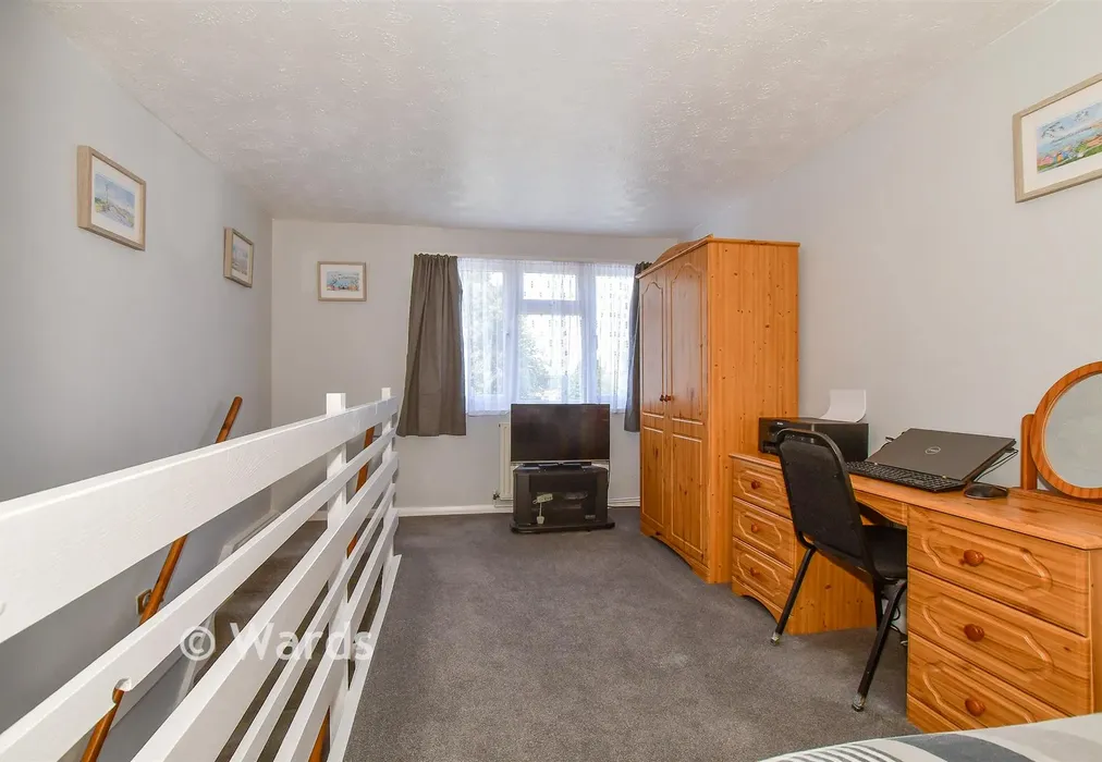 Bedroom 1 - Poplar Drive, Herne Bay, Kent - Wards of Kent