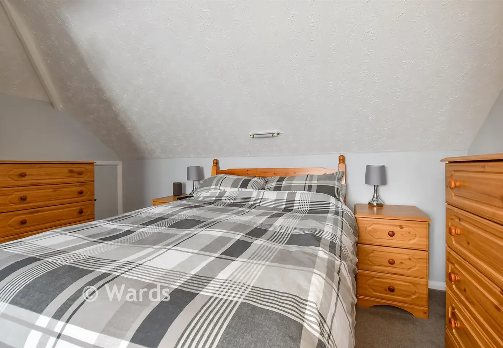 Bedroom 1 - Poplar Drive, Herne Bay, Kent - Wards of Kent