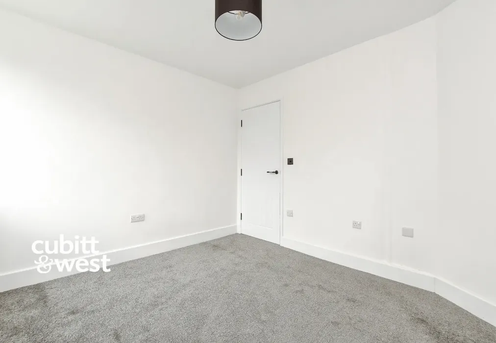 89031386-901HEEUE - Oakdene Road Redhill RH1 - Wards of Kent