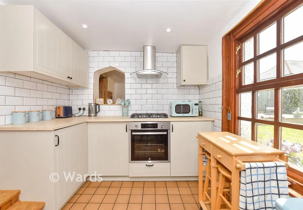Kitchen - Victoria Road, Broadstairs, Kent - Wards of Kent