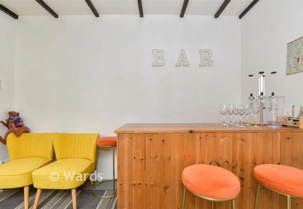 Room 1 - Victoria Road, Broadstairs, Kent - Wards of Kent