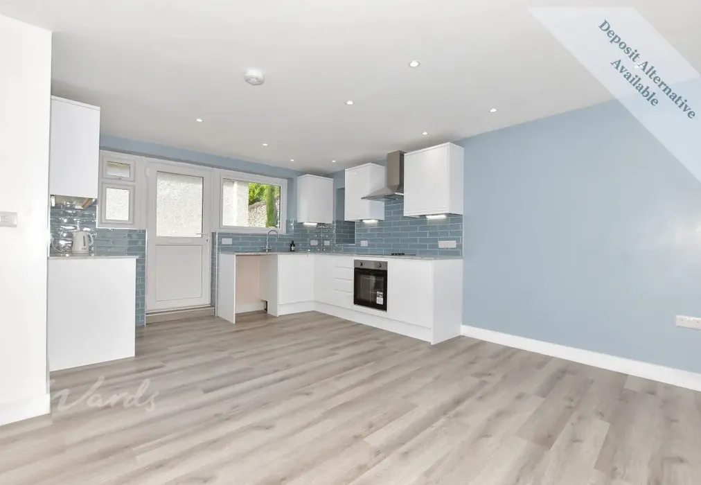 Kitchen Lounge - Laureston Place Dover CT16 - Wards of Kent