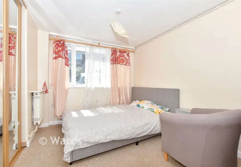 Bedroom 4 - Oxenden Road, Folkestone, Kent - Wards of Kent