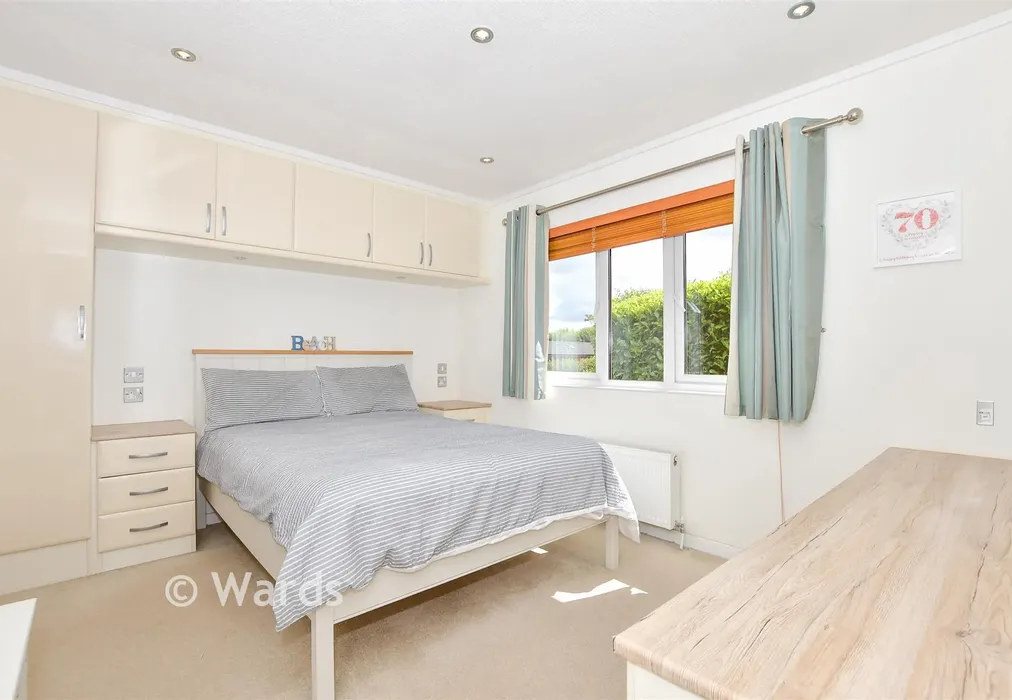 Bedroom 1 - Wateringbury Road, East Malling, Kent - Wards of Kent