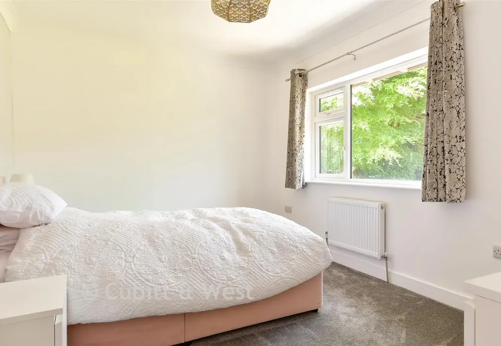 Bedroom 3 - Ring Road, Lancing, West Sussex - Wards of Kent