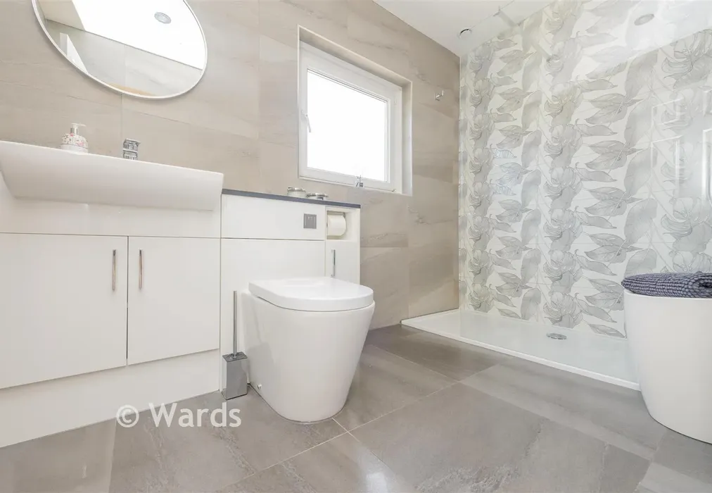 Shower Room - Packham Road, Northfleet, Gravesend, Kent - Wards of Kent