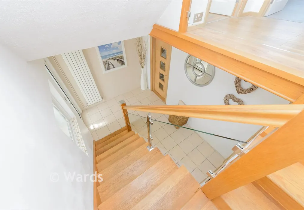 Internal Feature - Packham Road, Northfleet, Gravesend, Kent - Wards of Kent