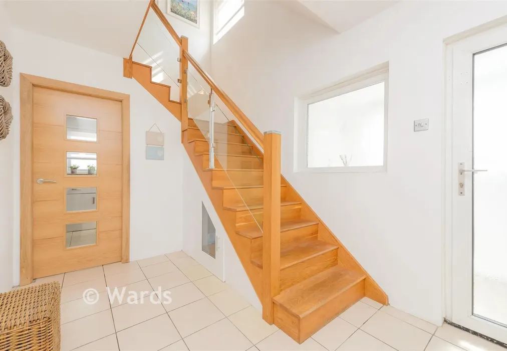 Entrance Hall - Packham Road, Northfleet, Gravesend, Kent - Wards of Kent