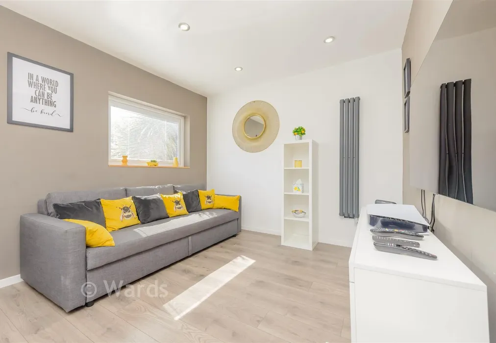 Lounge/Kitchen Outbuilding - Packham Road, Northfleet, Gravesend, Kent - Wards of Kent
