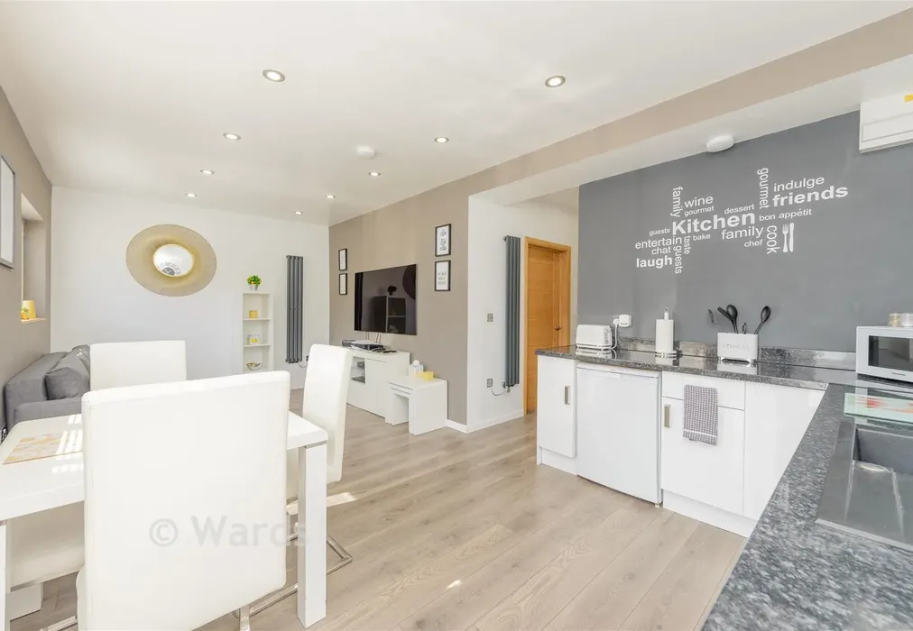 Lounge/Kitchen Outbuilding - Packham Road, Northfleet, Gravesend, Kent - Wards of Kent