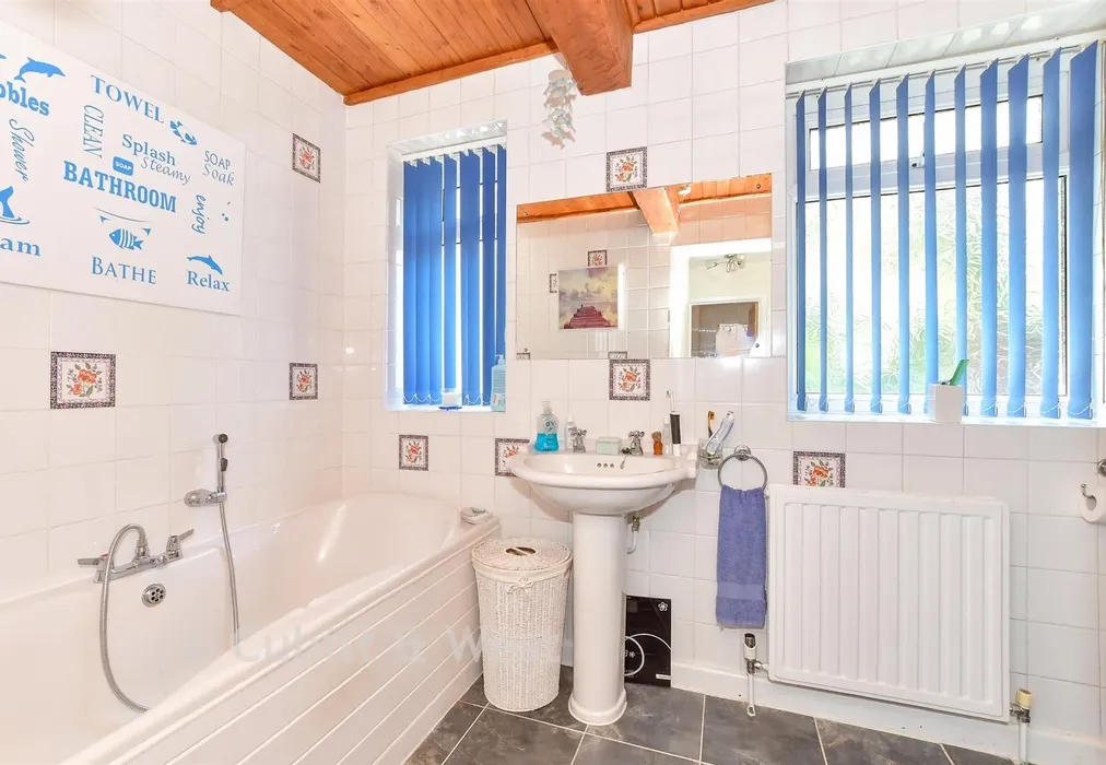 Bathroom - Burnham Gardens, Bognor Regis, West Sussex - Wards of Kent