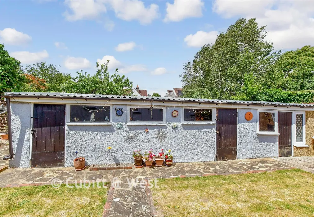 Rear Garden - Burnham Gardens, Bognor Regis, West Sussex - Wards of Kent