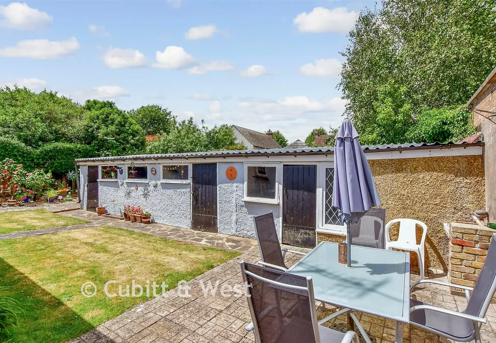 Rear Garden - Burnham Gardens, Bognor Regis, West Sussex - Wards of Kent