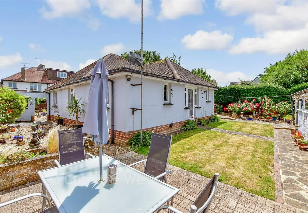 Rear Garden - Burnham Gardens, Bognor Regis, West Sussex - Wards of Kent
