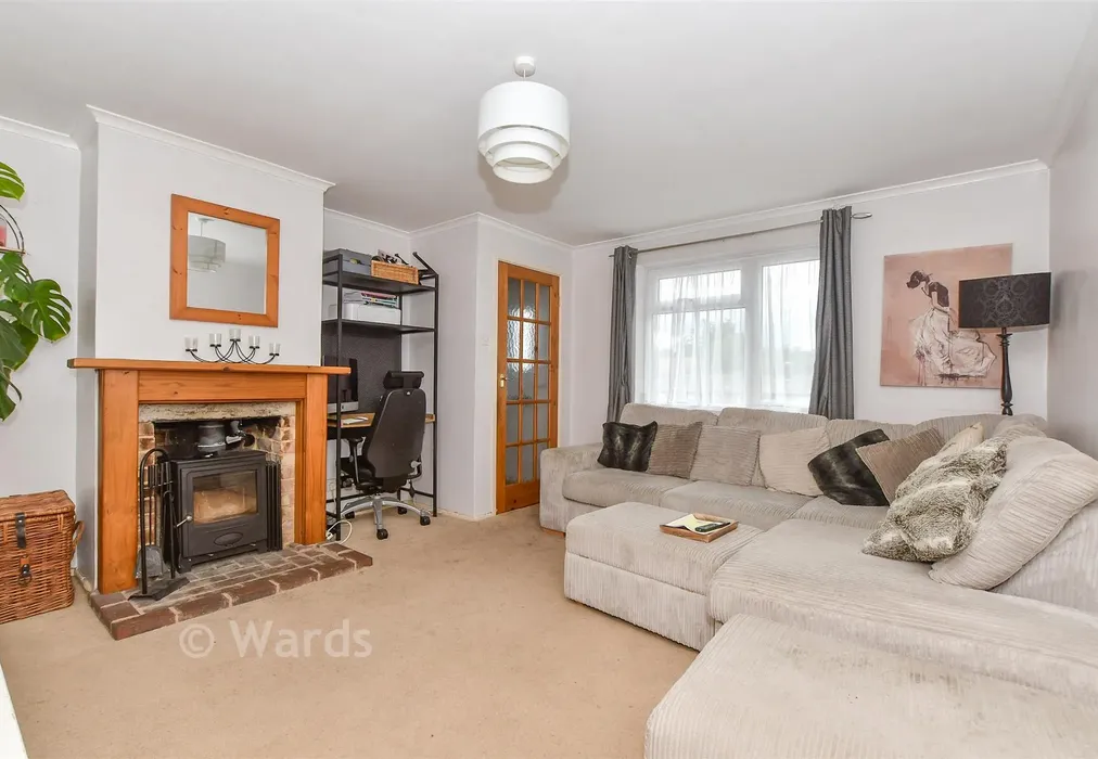 Lounge - Mill View, Woodchurch, Ashford, Kent - Wards of Kent