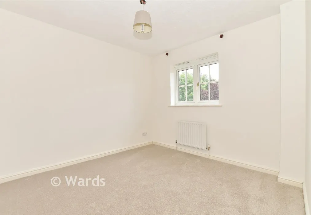 Bedroom 2 - Barn Meadow, Staplehurst, Kent - Wards of Kent