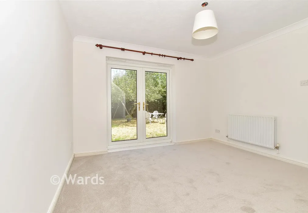 Dining Room - Barn Meadow, Staplehurst, Kent - Wards of Kent
