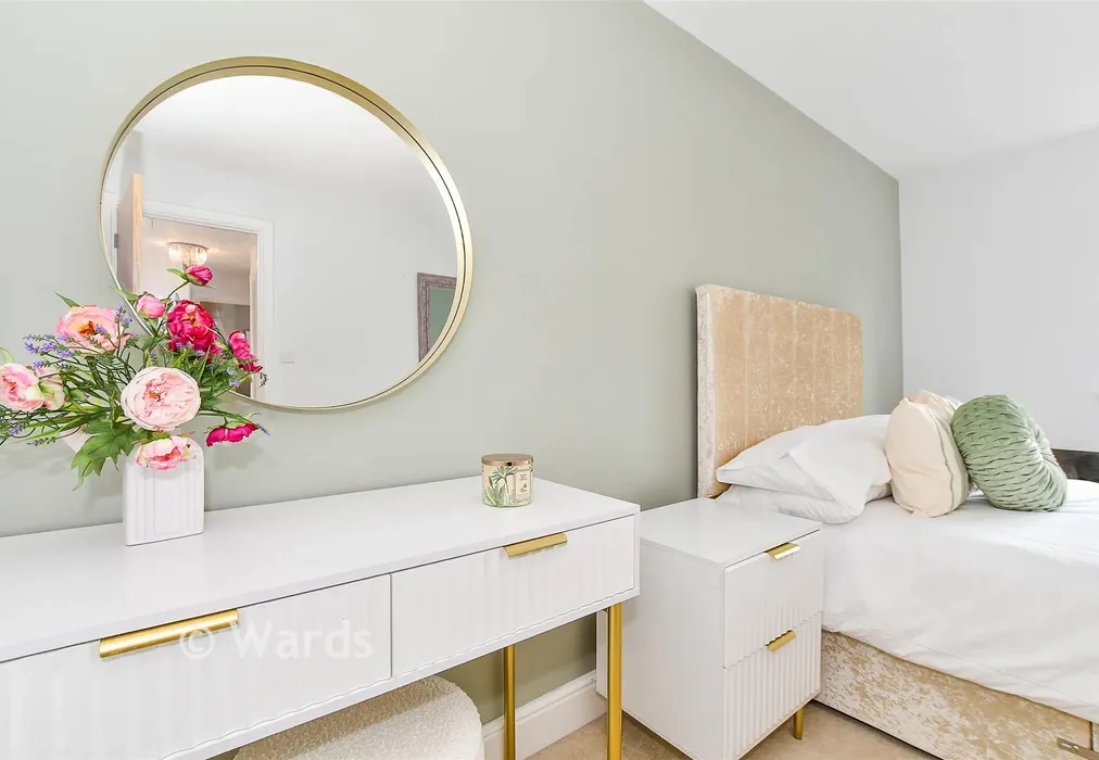 Internal Lifestyle Photograph - Carpenters Lane, Hadlow, Tonbridge, Kent - Wards of Kent