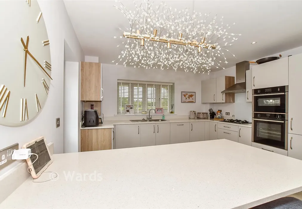 Kitchen/Diner - Carpenters Lane, Hadlow, Tonbridge, Kent - Wards of Kent