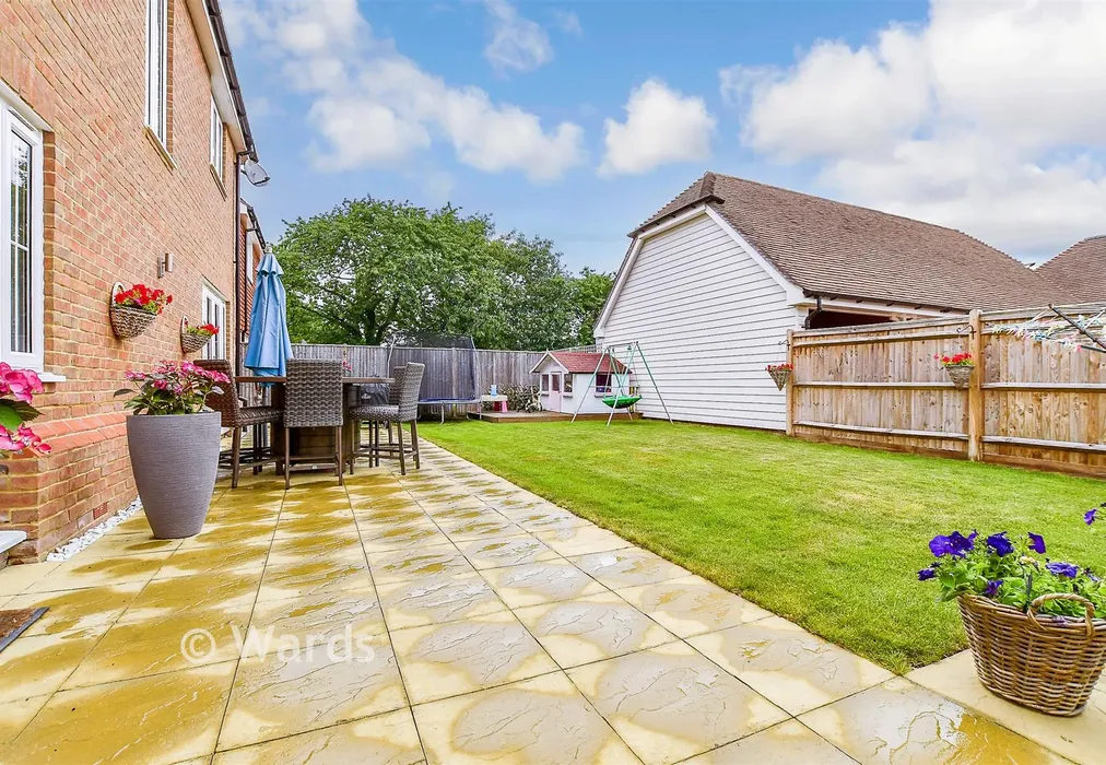Patio / Decking - Carpenters Lane, Hadlow, Tonbridge, Kent - Wards of Kent