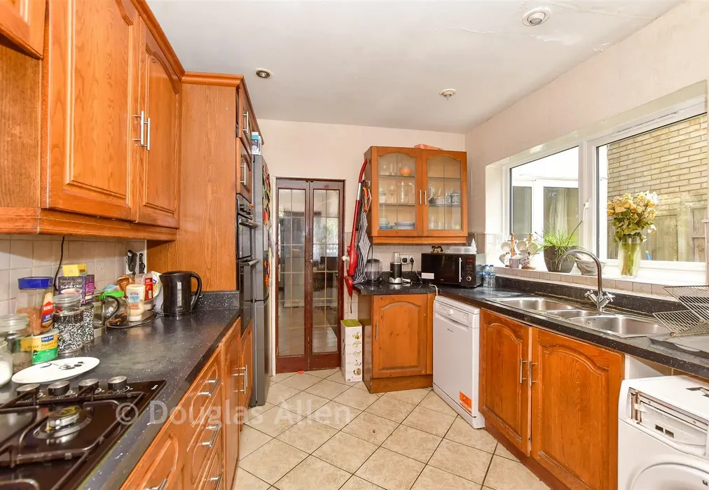 Kitchen - Kitchener Road, Walthamstow - Wards of Kent