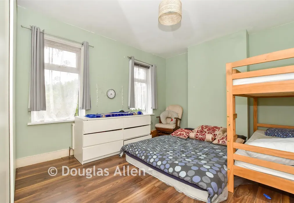 Bedroom 1 - Kitchener Road, Walthamstow - Wards of Kent