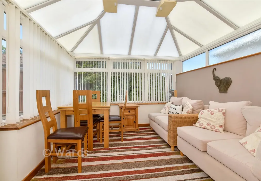 Conservatory - Hampton Gardens, Herne Bay, Kent - Wards of Kent