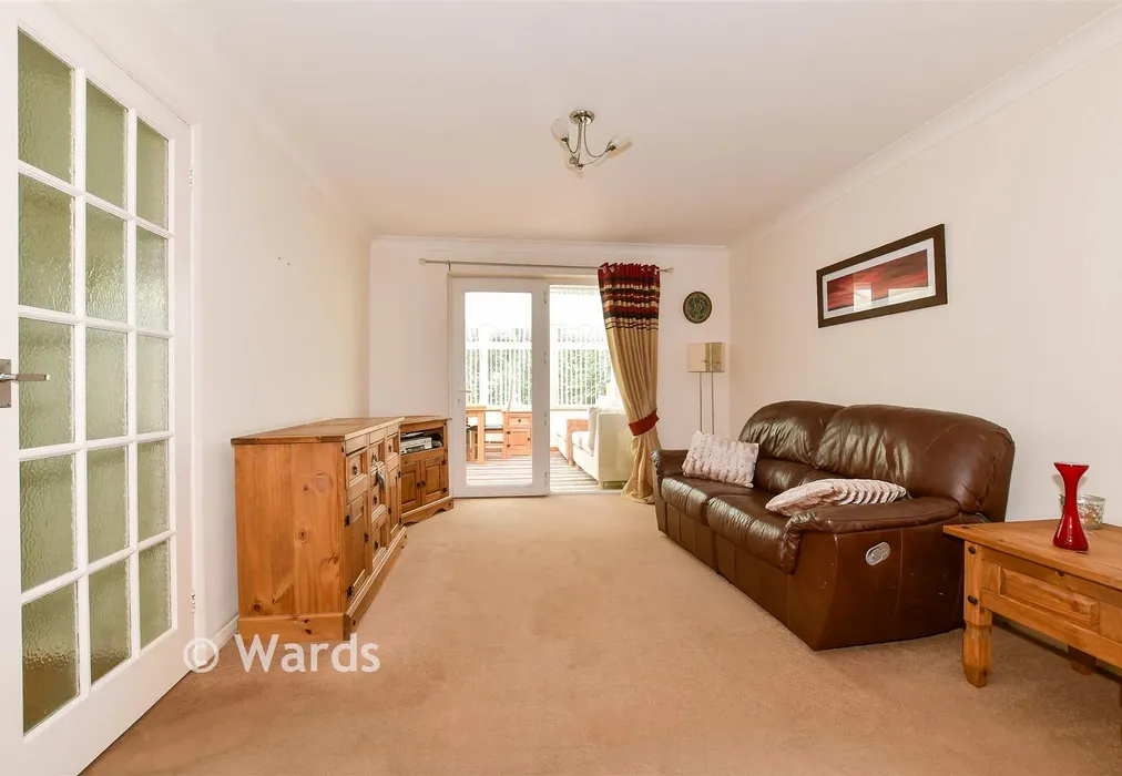 Lounge - Hampton Gardens, Herne Bay, Kent - Wards of Kent