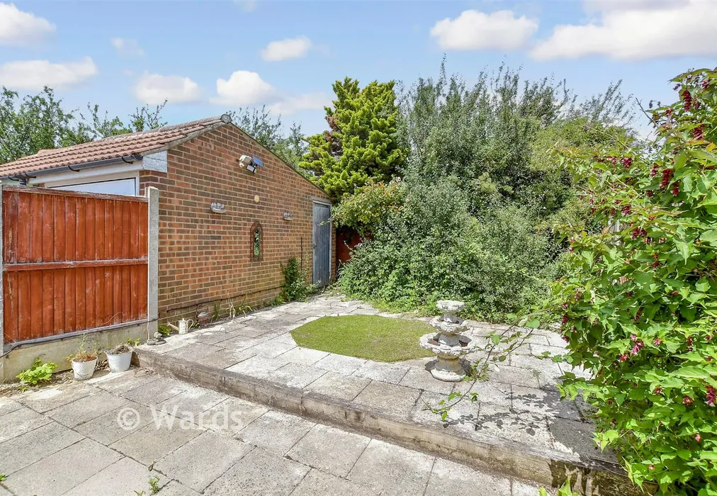 Rear Garden - Hampton Gardens, Herne Bay, Kent - Wards of Kent