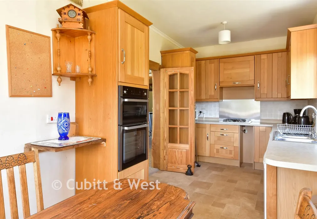 Kitchen - Downland Road, Woodingdean, Brighton, East Sussex - Wards of Kent
