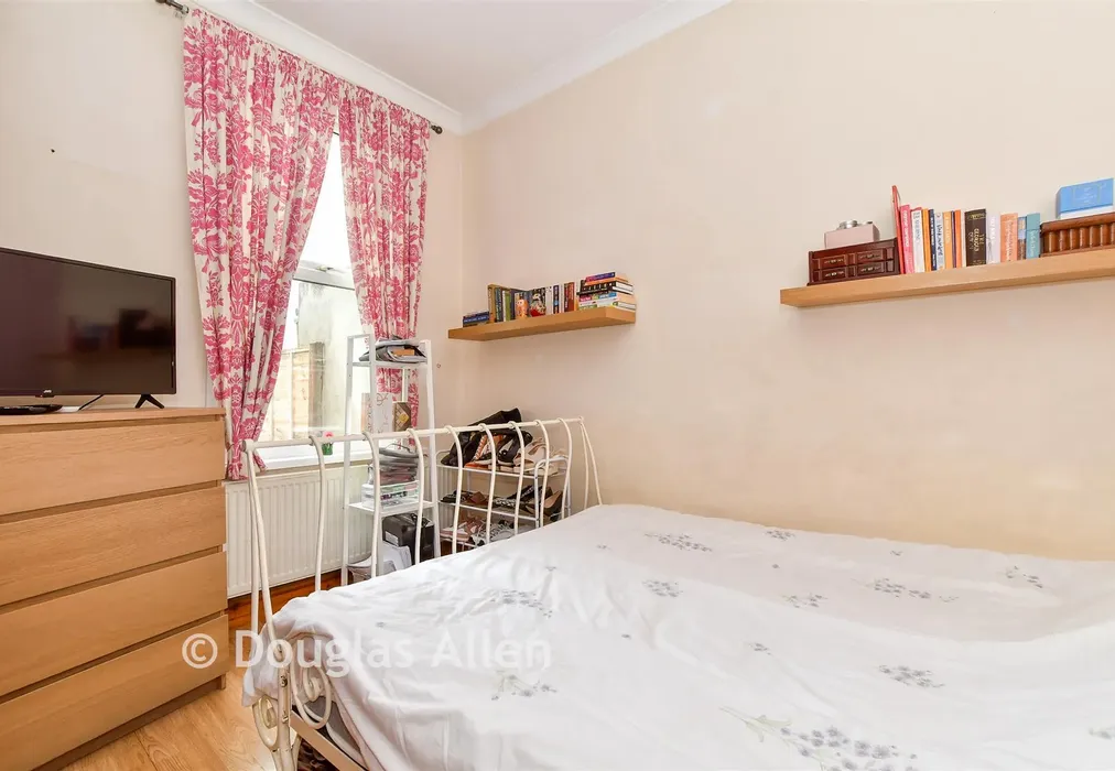 Bedroom 2 - Haroldstone Road, Walthamstow - Wards of Kent