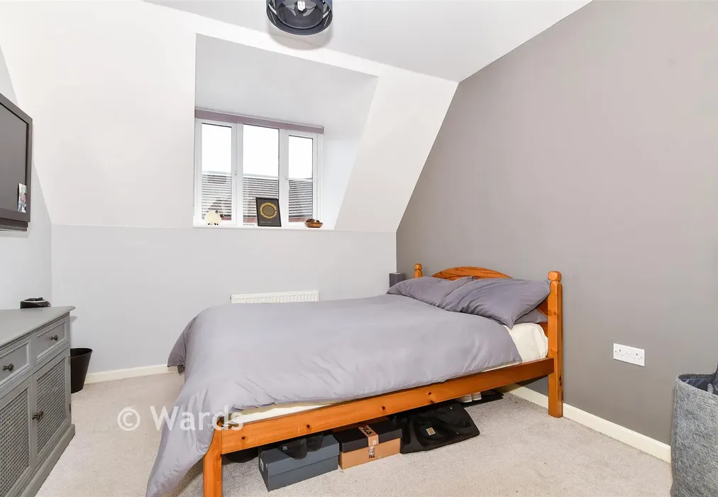 Bedroom 1 - Hawkes Way, Maidstone, Kent - Wards of Kent