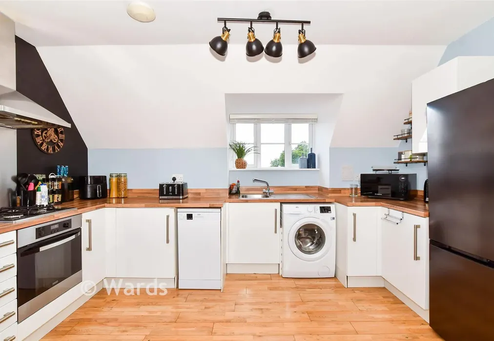 Kitchen/Lounge - Hawkes Way, Maidstone, Kent - Wards of Kent