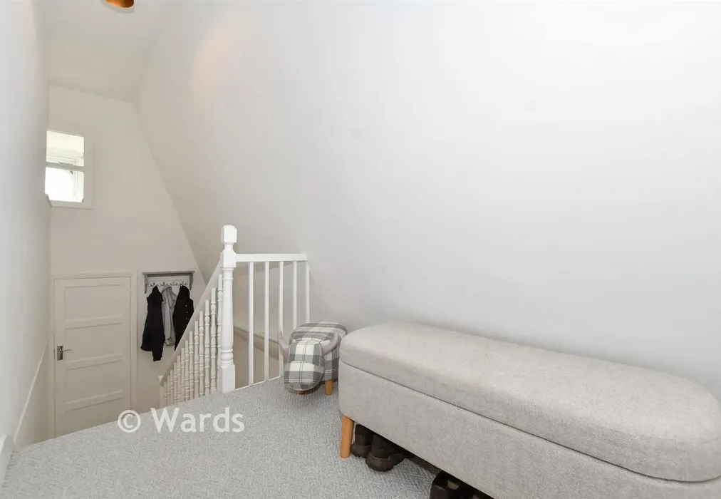 Landing - Augusta Gardens, Folkestone, Kent - Wards of Kent
