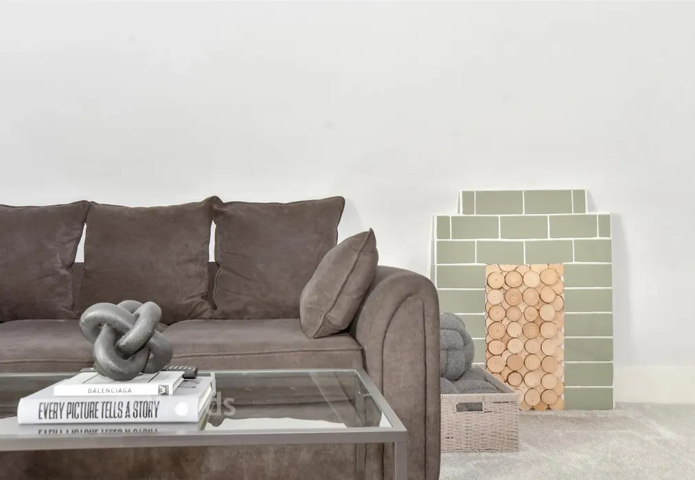 Internal Lifestyle Photograph - Augusta Gardens, Folkestone, Kent - Wards of Kent