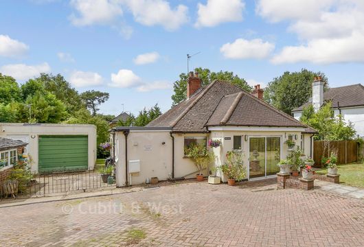 Ermyn Way, Leatherhead, Surrey - Wards of Kent