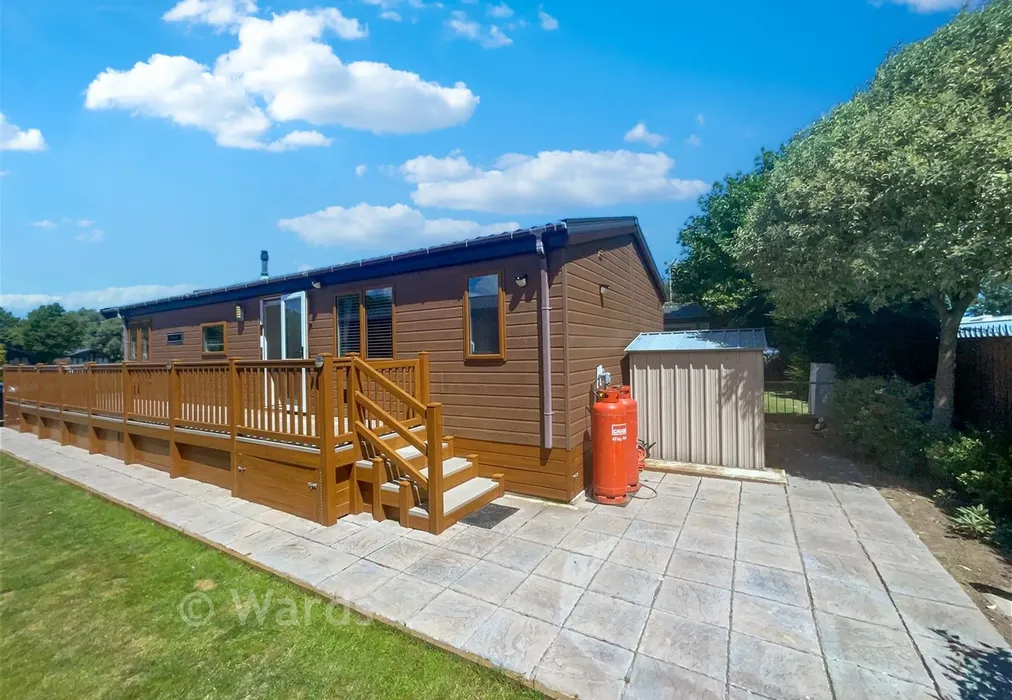 Side - Manston Court Road, Margate, Kent - Wards of Kent