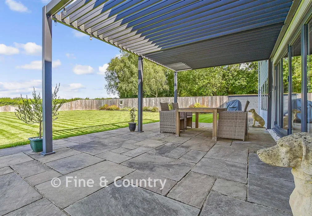 Patio / Decking - Lower Platts, Ticehurst, East Sussex - Wards of Kent