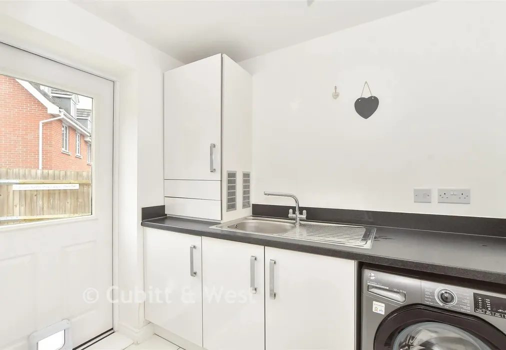 Utility Room - Cedar Avenue, Haywards Heath, West Sussex - Wards of Kent