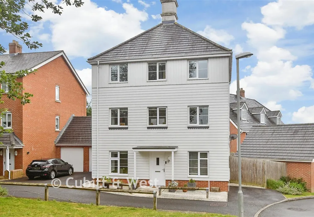 External (Web).. - Cedar Avenue, Haywards Heath, West Sussex - Wards of Kent