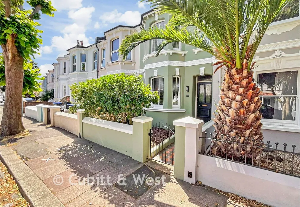 Front No Number - Ashdown Road, Worthing, West Sussex - Wards of Kent